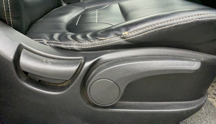 2017 Hyundai Creta SX PLUS AT 1.6 PETROL, Petrol, Automatic, 71,174 km, Driver Side Adjustment Panel
