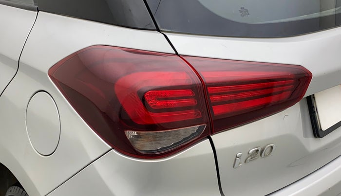 2018 Hyundai Elite i20 MAGNA EXECUTIVE CVT, Petrol, Automatic, 65,118 km, Left tail light - Minor damage