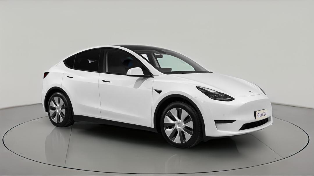 2024 Tesla Model Y Rear-wheel Drive, Automatic, 21380 km, Right Front Diagonal (45- Degree) View