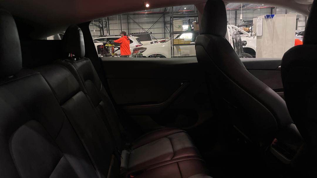 2024 Tesla Model Y Rear-wheel Drive, Automatic, 21380 km, Right Side Rear Door Cabin View
