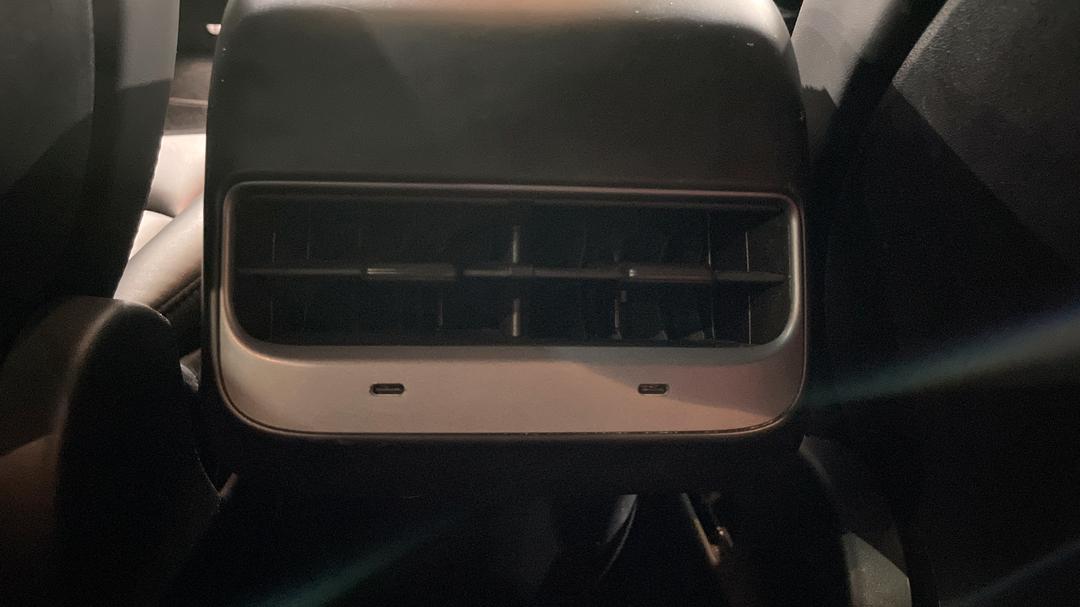 2024 Tesla Model Y Rear-wheel Drive, Automatic, 21380 km, Rear A/C Vent