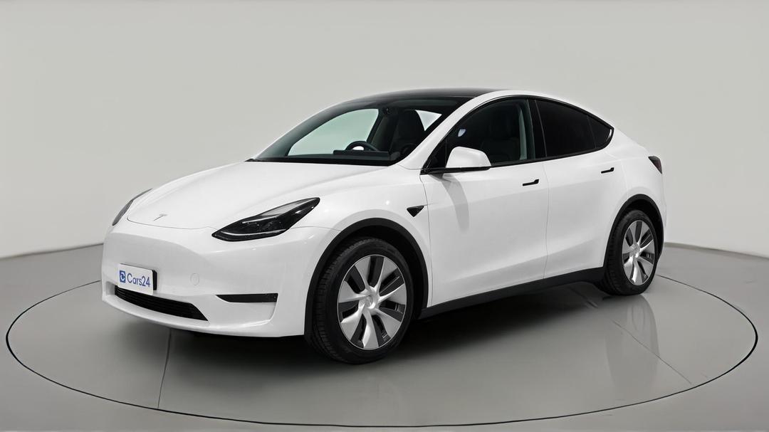 2024 Tesla Model Y Rear-wheel Drive, Automatic, 21380 km, Left Front Diagonal (45- Degree) View