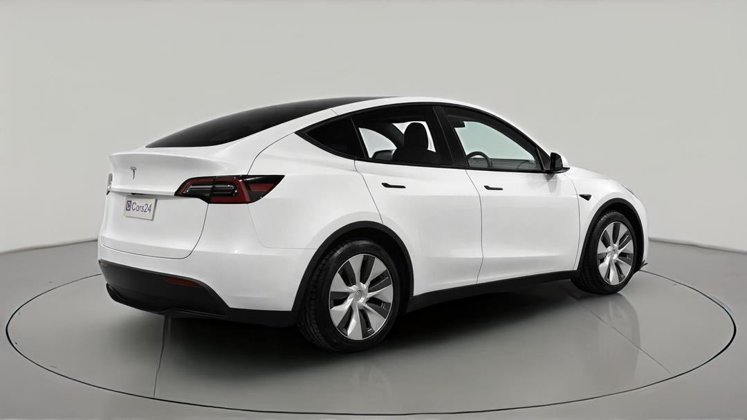 2024 Tesla Model Y Rear-wheel Drive, Automatic, 21380 km, Right Back Diagonal (45- Degree) View