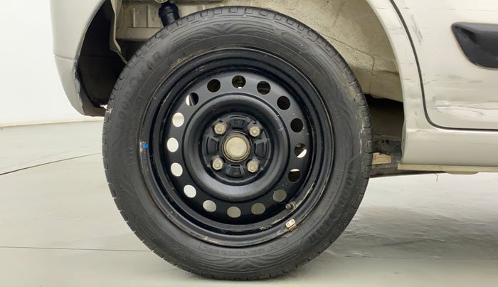2017 Maruti Wagon R 1.0 VXI, Petrol, Manual, 75,779 km, Right Rear Wheel