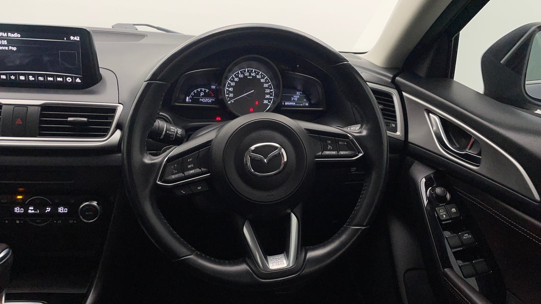 2017 Mazda 3 Touring, Automatic, 140202 km, Steering Wheel Close-up