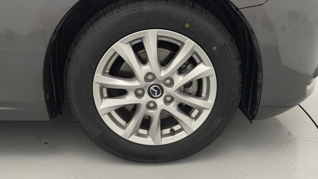 2017 Mazda 3 Touring, Automatic, 140202 km, Right Front Wheel