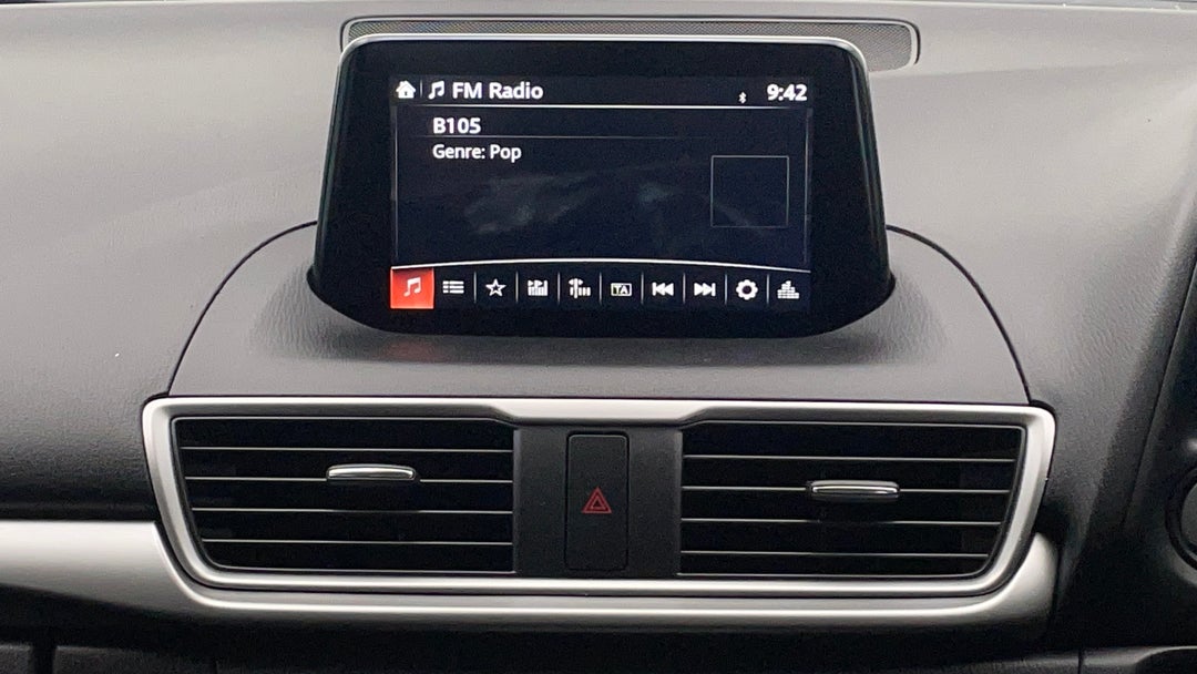 2017 Mazda 3 Touring, Automatic, 140202 km, Infotainment System