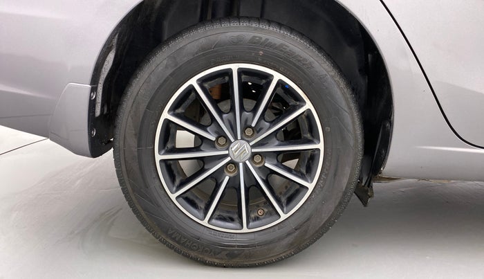2017 Maruti Ciaz DELTA DIESEL 1.3, Diesel, Manual, 54,766 km, Right Rear Wheel