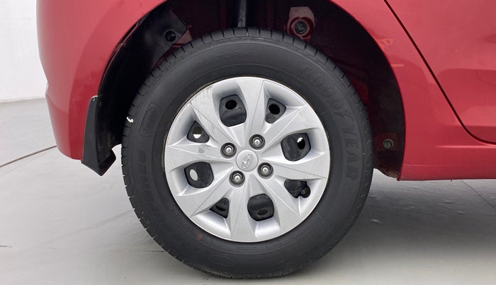 2015 Hyundai Elite i20 MAGNA 1.2, Petrol, Manual, 49,084 km, Right Rear Wheel