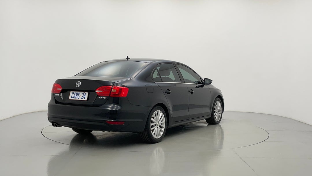 Right Back Diagonal (45- Degree) View