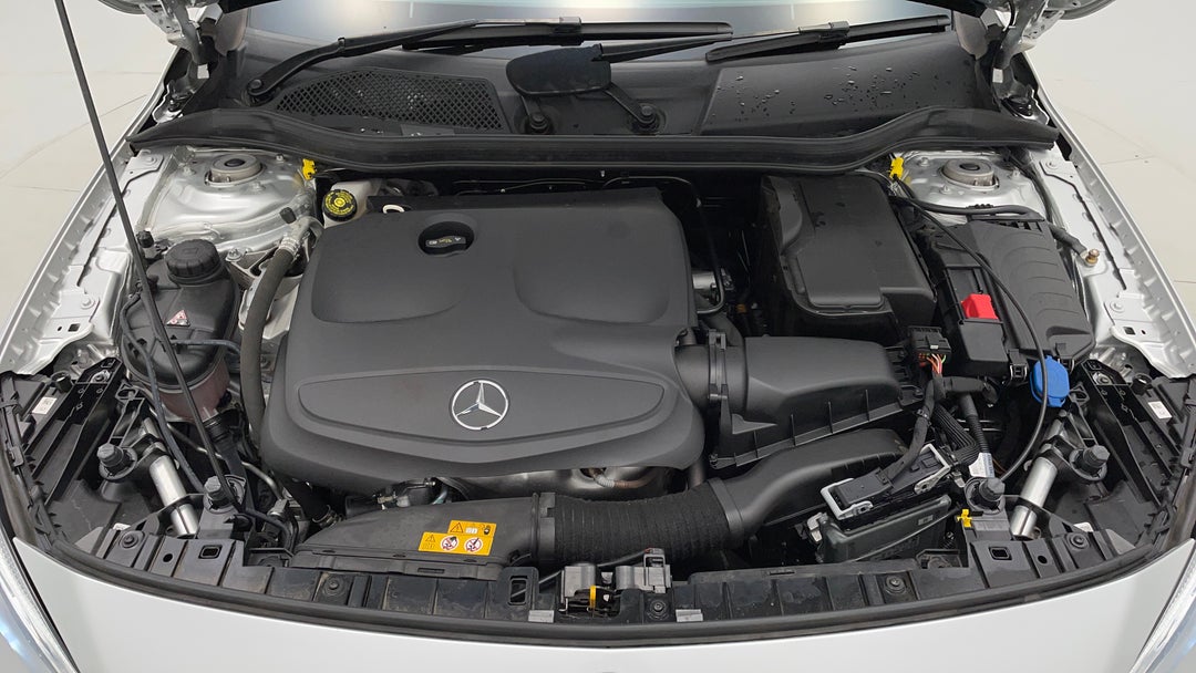 Open Bonnet (Engine)