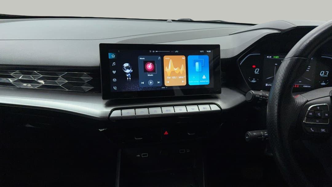 2023 MG Mg5 Essence, Automatic, 45889 km, Center Console