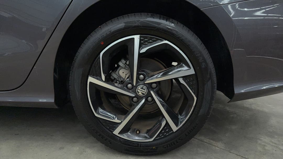 2023 MG Mg5 Essence, Automatic, 45889 km, Left Rear Wheel