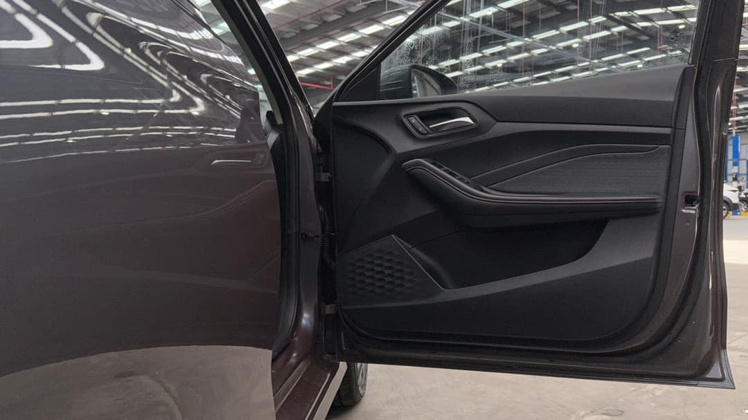 2023 MG Mg5 Essence, Automatic, 45889 km, Speaker View