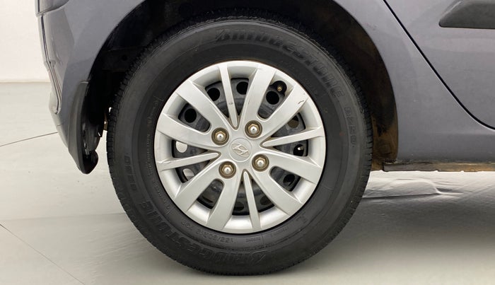 2016 Hyundai i10 SPORTZ 1.1 IRDE2, Petrol, Manual, 25,752 km, Right Rear Wheel