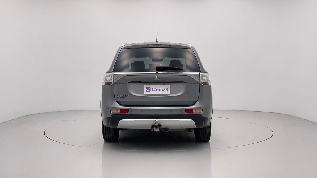 2014 Mitsubishi Outlander Phev, Automatic, 127543 km, Back/Rear View