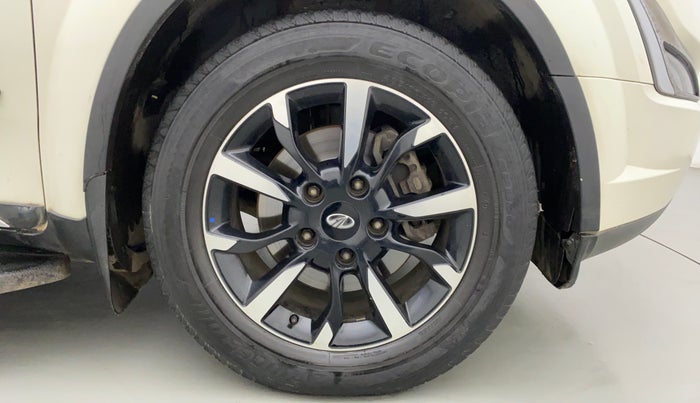 2019 Mahindra XUV500 W11, Diesel, Manual, 64,672 km, Right Front Wheel