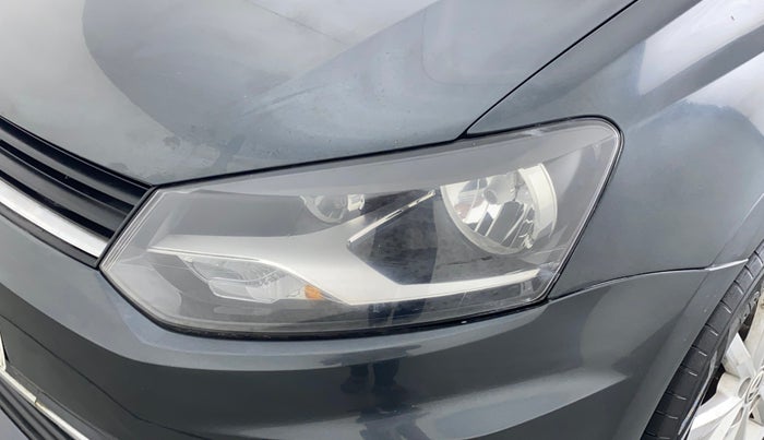 2017 Volkswagen Ameo HIGHLINE 1.2, Petrol, Manual, 41,726 km, Left headlight - Minor scratches