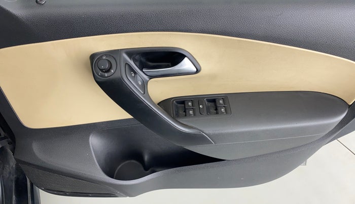 2017 Volkswagen Ameo HIGHLINE 1.2, Petrol, Manual, 41,726 km, Driver Side Door Panels Control