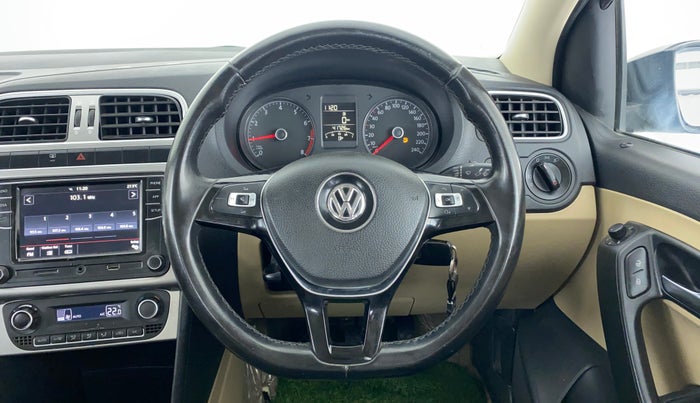 2017 Volkswagen Ameo HIGHLINE 1.2, Petrol, Manual, 41,726 km, Steering Wheel Close Up