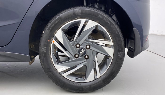 2021 Hyundai NEW I20 ASTA 1.2 MT, Petrol, Manual, 18,526 km, Left Rear Wheel