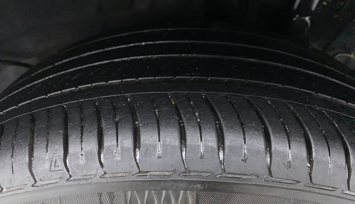 2021 Hyundai NEW I20 ASTA 1.2 MT, Petrol, Manual, 18,526 km, Left Rear Tyre Tread
