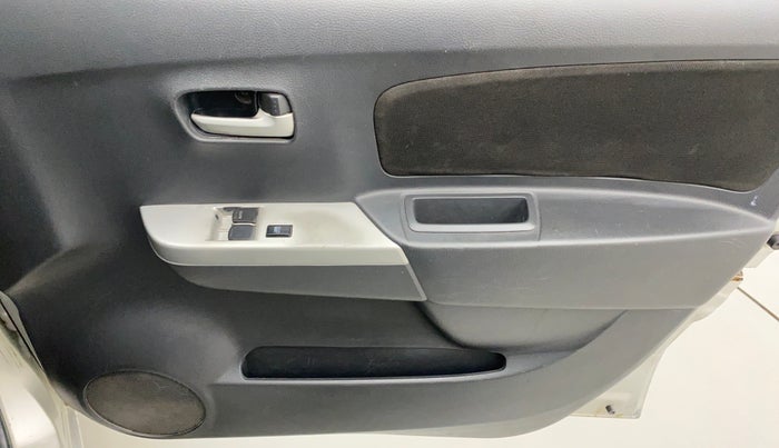 2012 Maruti Wagon R 1.0 LXI CNG, CNG, Manual, 69,668 km, Driver Side Door Panels Control