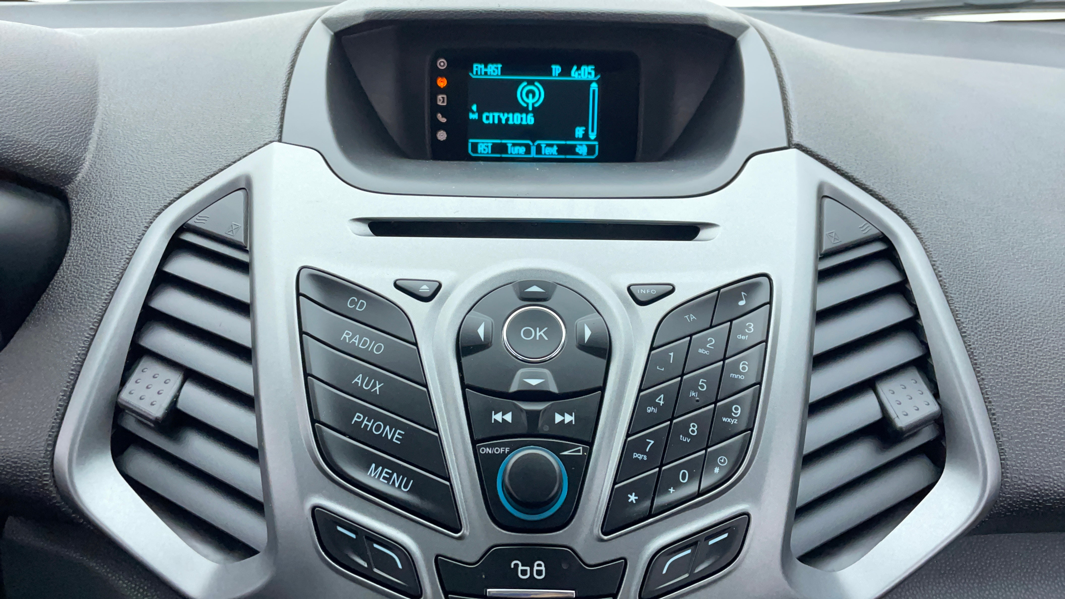 Ford EcoSport-Infotainment System