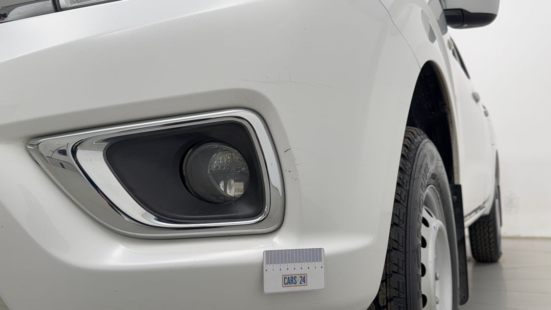 Bumper Front Scratch