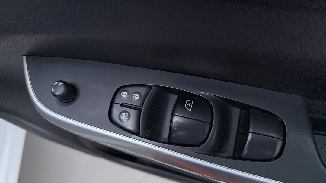 Drivers Side Door Panel Controls