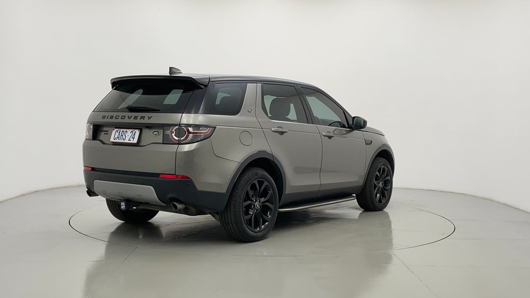 Right Back Diagonal (45- Degree) View