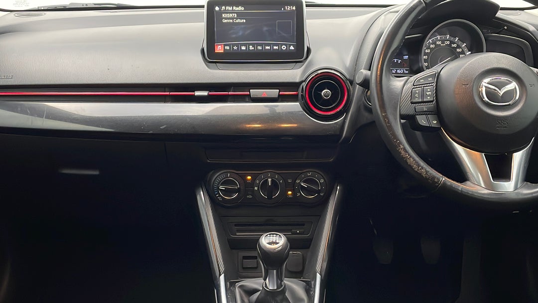 2016 Mazda Mazda2 Maxx, Manual, 121607 km, Center Console