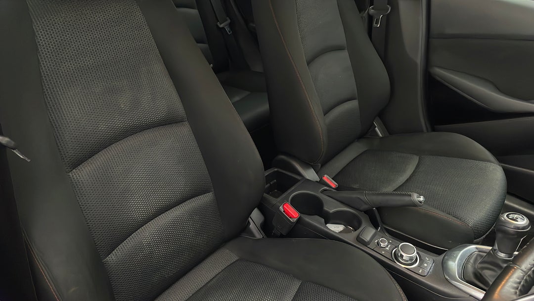 2016 Mazda Mazda2 Maxx, Manual, 121607 km, Right Side Front Door Cabin View