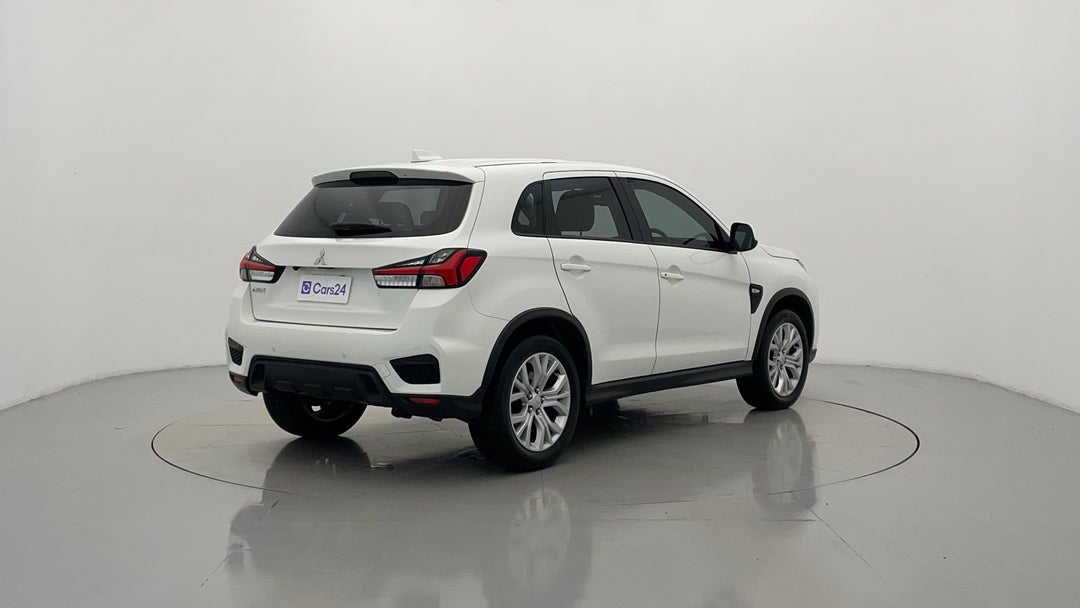 Right Back Diagonal (45- Degree) View