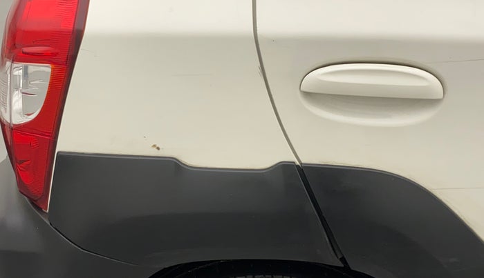 2015 Toyota Etios G, Petrol, Manual, 63,852 km, Right quarter panel - Minor scratches
