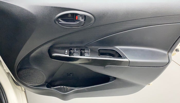 2015 Toyota Etios G, Petrol, Manual, 63,852 km, Driver Side Door Panels Control