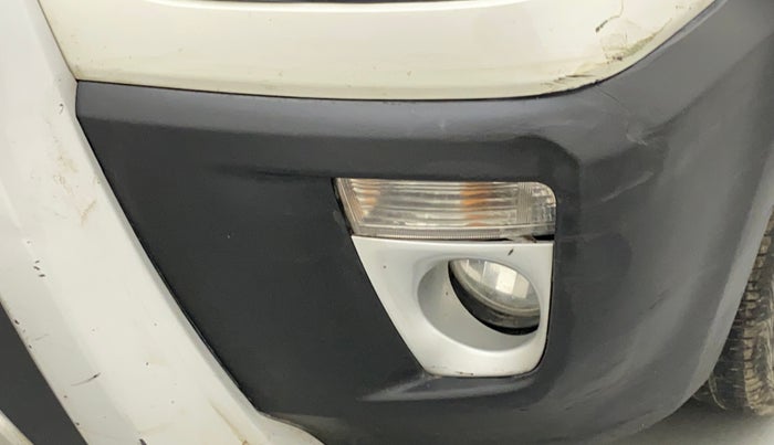 2015 Toyota Etios G, Petrol, Manual, 63,852 km, Left fog light - Not fixed properly