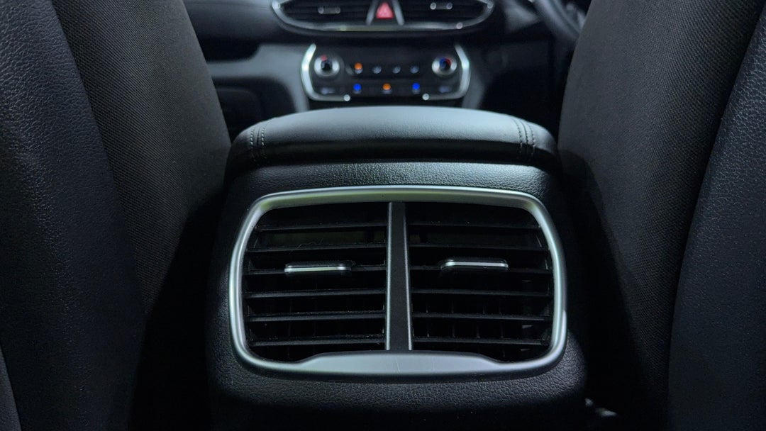 2023 Hyundai Santa Fe Crdi (AWD), Automatic, 29702 km, Rear A/C Vent