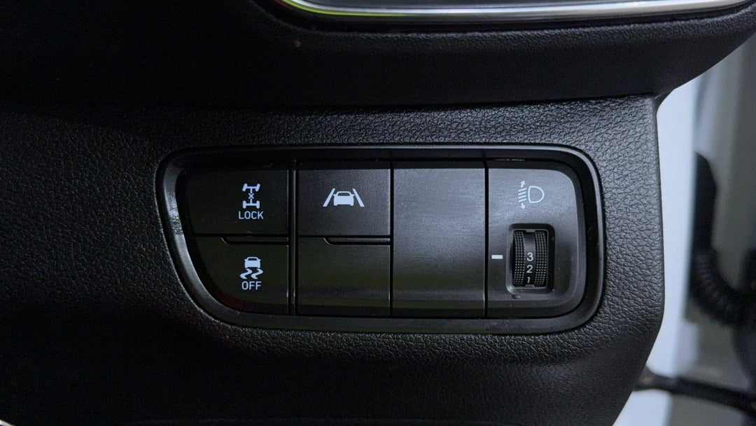 2023 Hyundai Santa Fe Crdi (AWD), Automatic, 29702 km, Utility Switches/Buttons