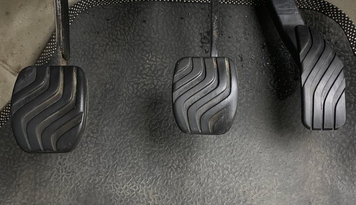 2016 Datsun Redi Go T (O), Petrol, Manual, 47,530 km, Pedals