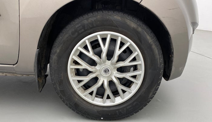 2016 Datsun Redi Go T (O), Petrol, Manual, 47,530 km, Right Front Wheel