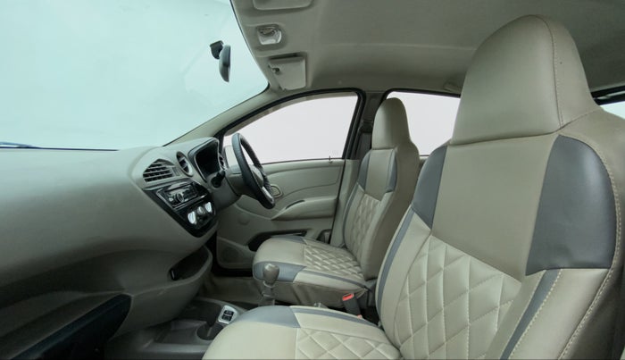 2016 Datsun Redi Go T (O), Petrol, Manual, 47,530 km, Right Side Front Door Cabin