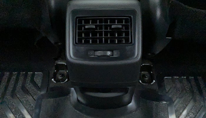 2018 Hyundai Grand i10 SPORTZ 1.2 KAPPA VTVT, Petrol, Manual, 23,331 km, Rear AC Vents