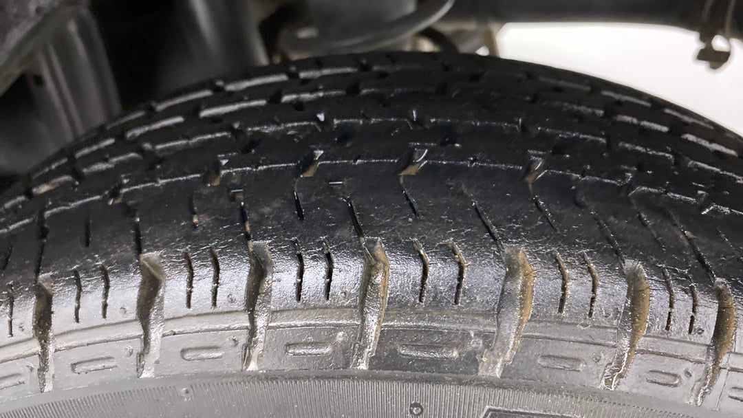 Left Rear Tyre Tread