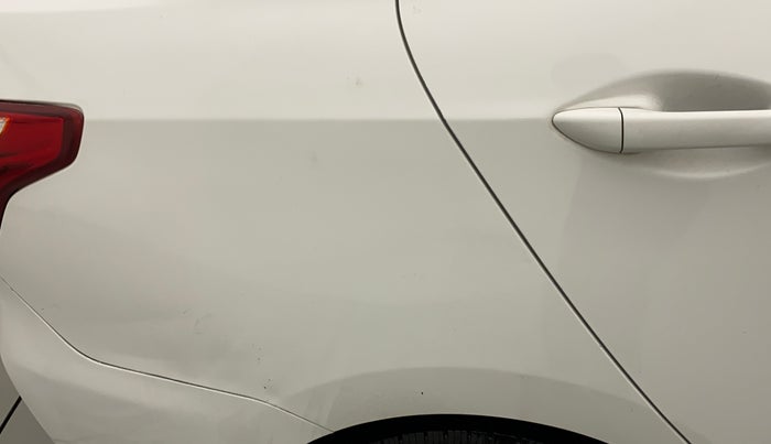 2017 Hyundai Xcent E+, CNG, Manual, 61,291 km, Right quarter panel - Slightly dented