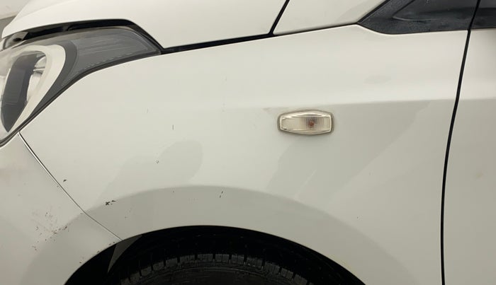 2017 Hyundai Xcent E+, CNG, Manual, 61,291 km, Left fender - Minor scratches