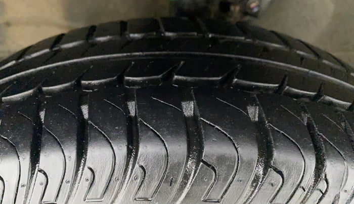 2018 Maruti Wagon R 1.0 VXI, Petrol, Manual, 4,113 km, Left Front Tyre Tread