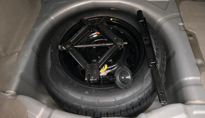 2019 Ford Figo Aspire 1.2 TITANIUM PETROL, Petrol, Manual, 44,419 km, Spare Tyre