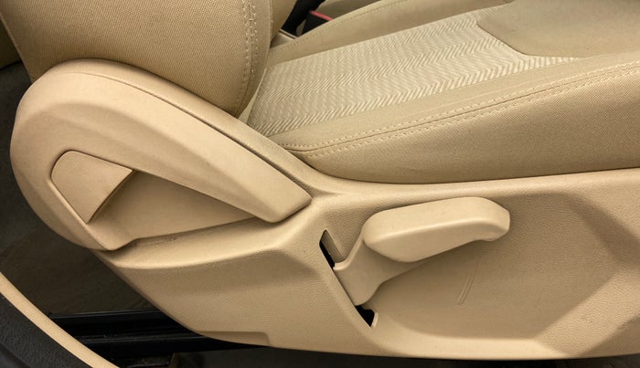2019 Ford Figo Aspire 1.2 TITANIUM PETROL, Petrol, Manual, 44,419 km, Driver Side Adjustment Panel