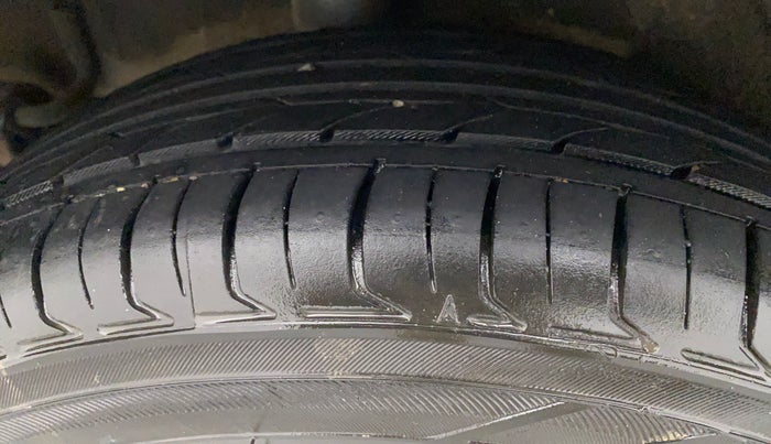 2016 Maruti Celerio VXI (O), Petrol, Manual, 74,862 km, Right Rear Tyre Tread
